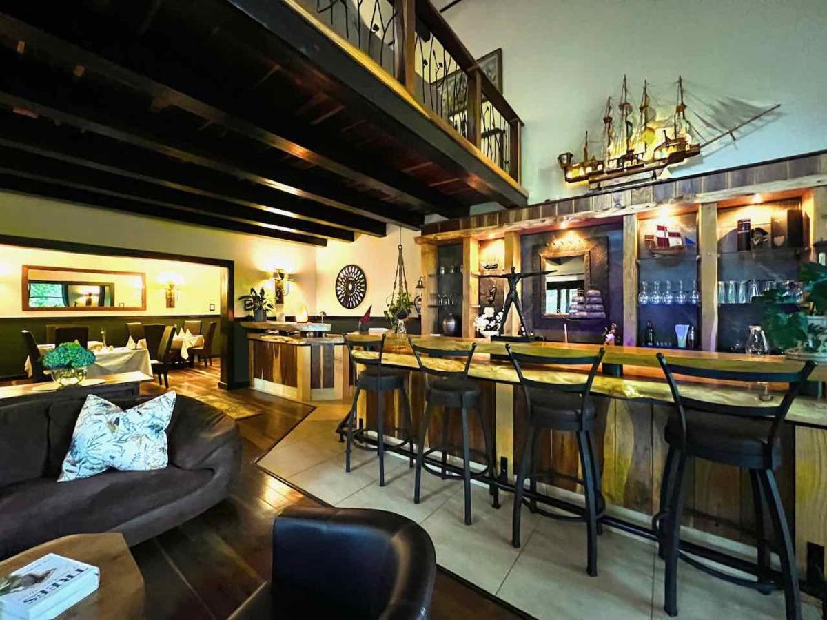 אונדרברג Malachite Manor מראה חיצוני תמונה